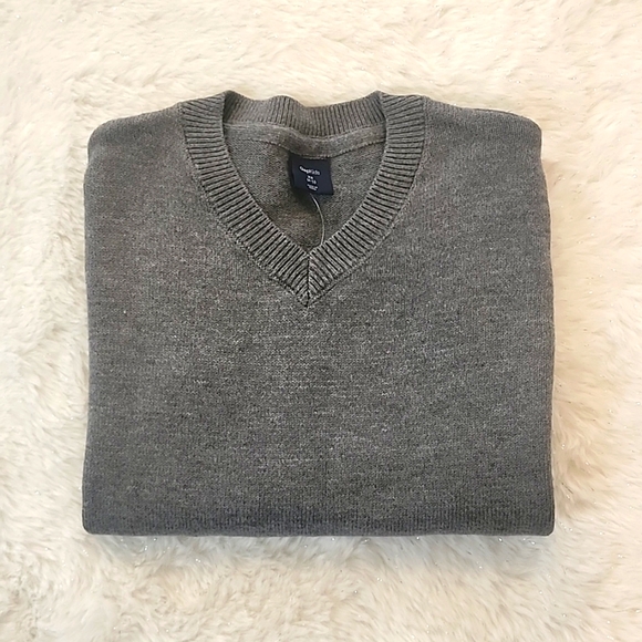 New Gap Boys Sweater - Picture 1 of 2